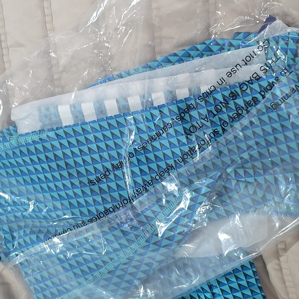 Addison Bay Blue Geometric Sports Bra And Legging - Picture 3 of 3
